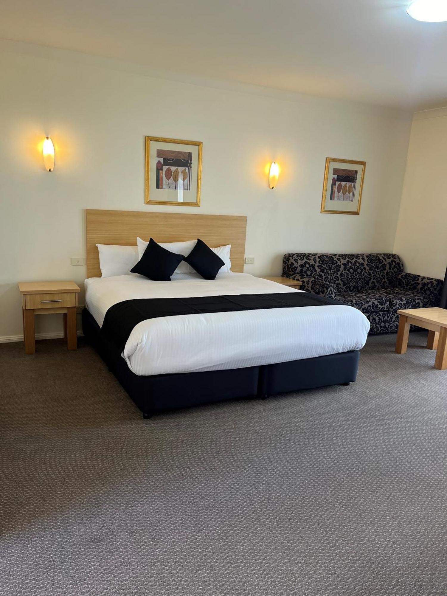 Turners Vineyard Motel Orange Exteriér fotografie